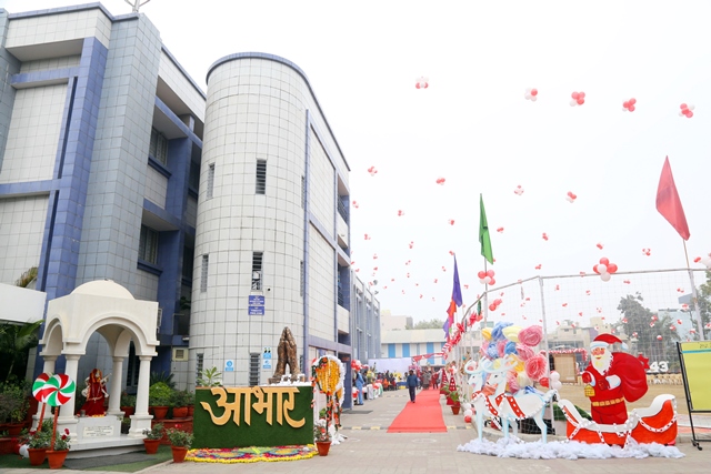 CHRISTMAS CARNIVAL 